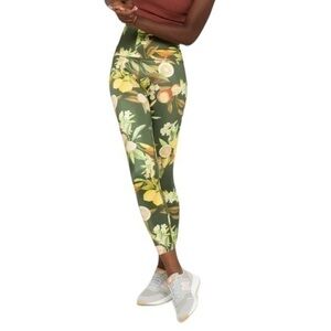 BEYOND YOGA Luxe Print High Waisted Midi Eden Leaf Citrus Green Leggings‎
